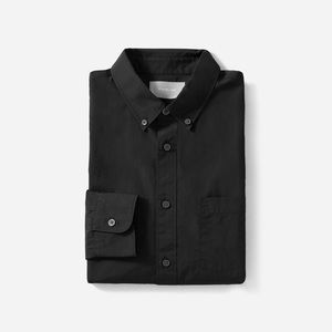 Everlane slim fit men’s button-down shirt